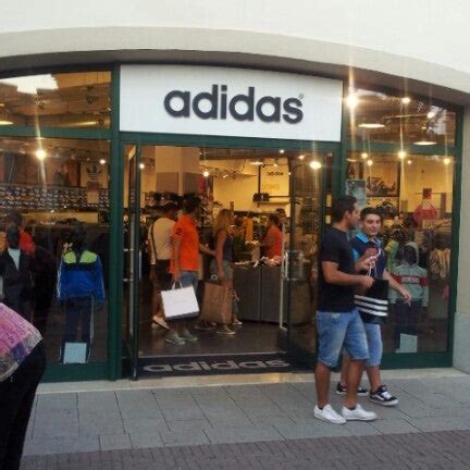 outlet la reggia adidas|la reggia outlet store.